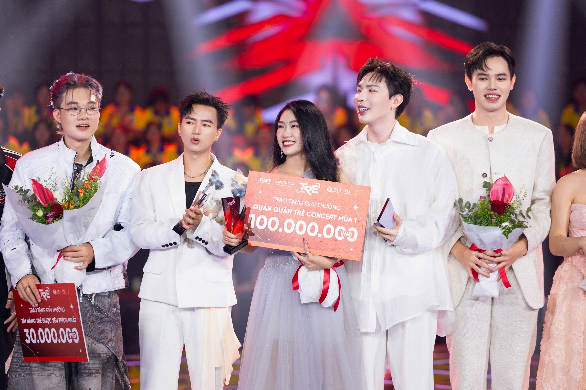 Dược sĩ Tiến, Thanh Hằng, nhạc sĩ Nguyễn Hải Phong, Nguyễn Văn Chung… làm giám khảo bán kết 'Hoa khôi sinh viên Việt Nam 2024'