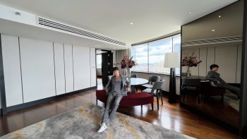 Nathan Lee 'chữa lành' trái tim cô đơn với ca khúc mới 'Người có nhớ tôi không'