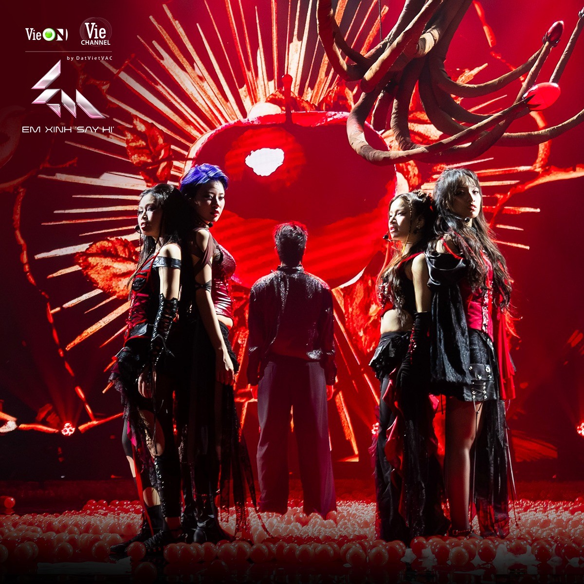 Những gương mặt sáng giá ra về, kết quả của 'Em Xinh Say Hi' gây tranh cãi