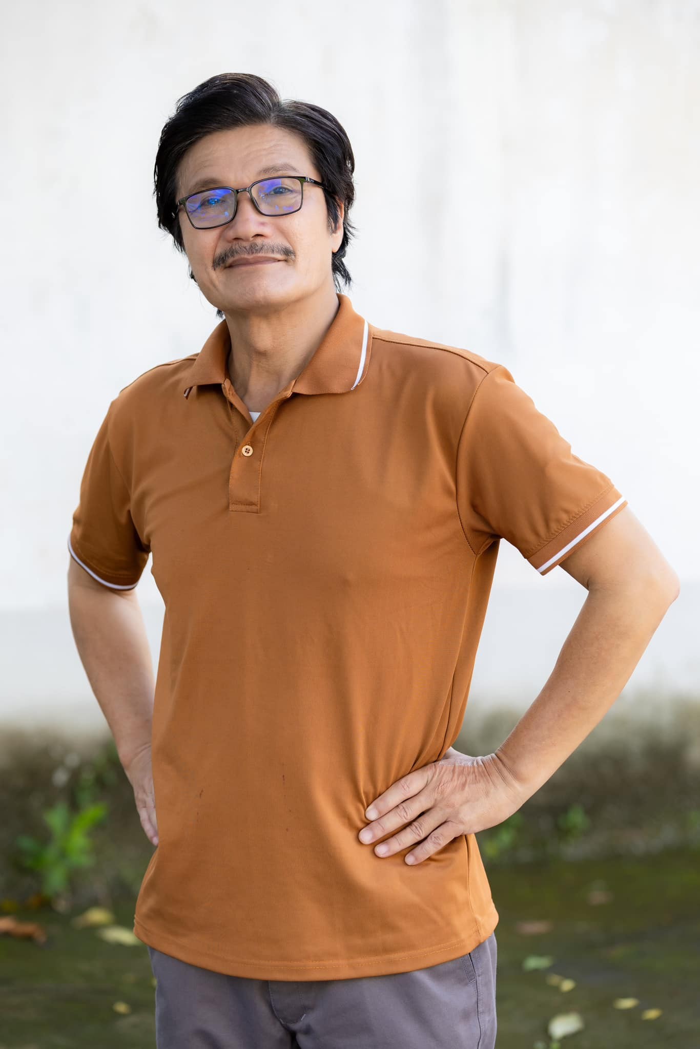 NSƯT Công Ninh: Tuổi 63 vẫn hết mình với nghệ thuật, viên mãn bên vợ kém 22 tuổi