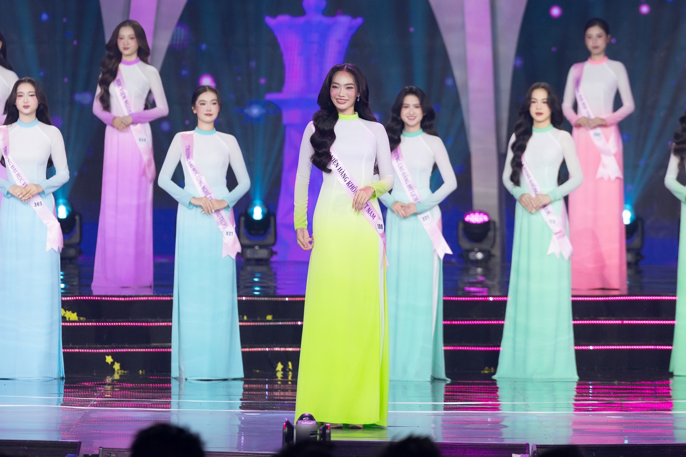 Nữ sinh Đại học Y Hà Nội Đặng Quỳnh Anh đăng quang 'Hoa khôi sinh viên Việt Nam 2024'