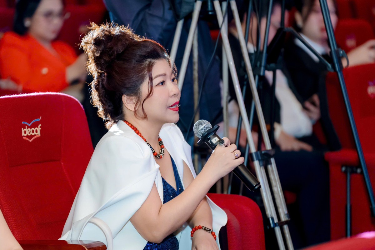 'Vai diễn cuối cùng' lập hat-trick tại Gala Công chiếu và Trao giải Media24h 2025: Mở ra cánh cửa điện ảnh quốc tế