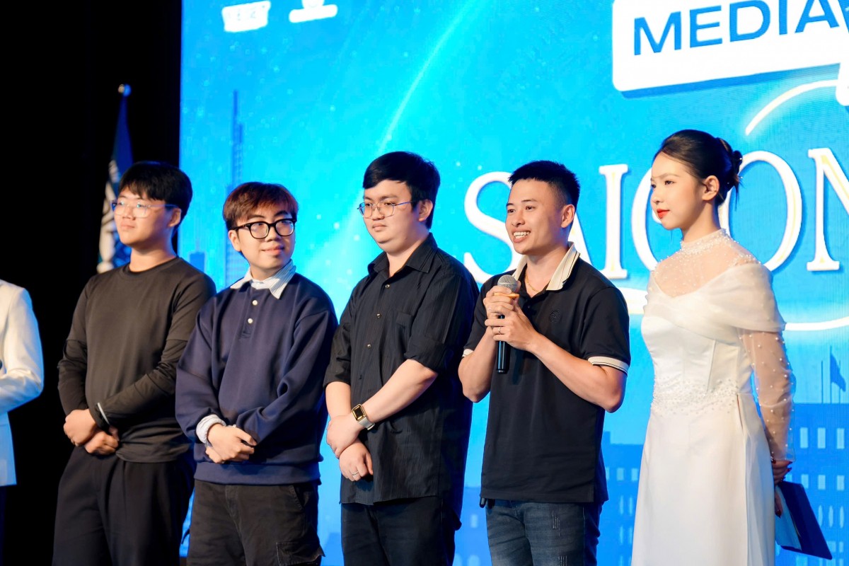 'Vai diễn cuối cùng' lập hat-trick tại Gala Công chiếu và Trao giải Media24h 2025: Mở ra cánh cửa điện ảnh quốc tế