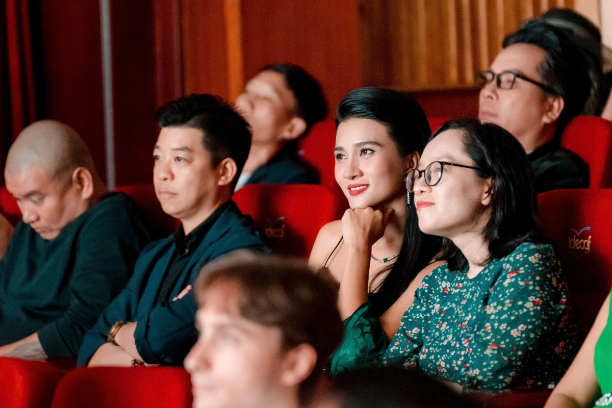 'Vai diễn cuối cùng' lập hat-trick tại Gala Công chiếu và Trao giải Media24h 2025: Mở ra cánh cửa điện ảnh quốc tế