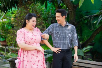 'Xóm trọ Thanh Xuân': Tuyền Mập nhờ Tâm Anh vờ làm tình trẻ để 'phông bạt' với bạn bè