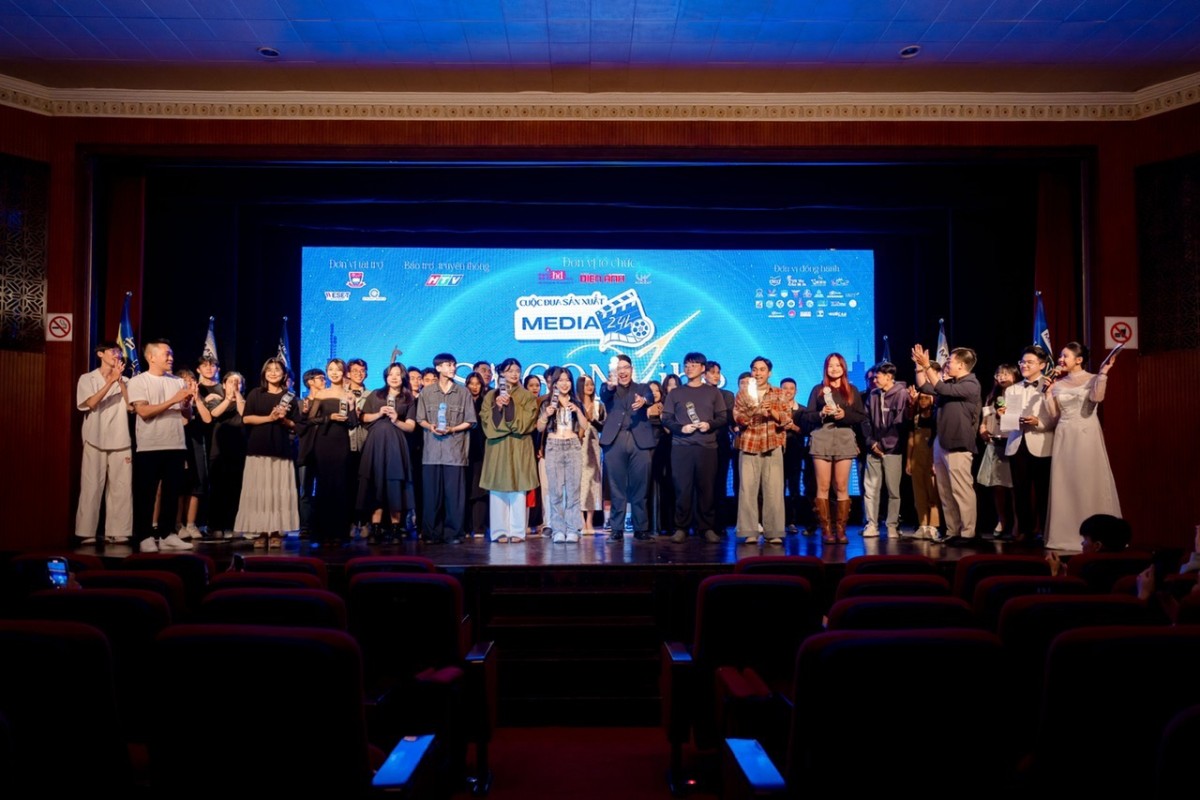 'Vai diễn cuối cùng' lập hat-trick tại Gala Công chiếu và Trao giải Media24h 2025: Mở ra cánh cửa điện ảnh quốc tế