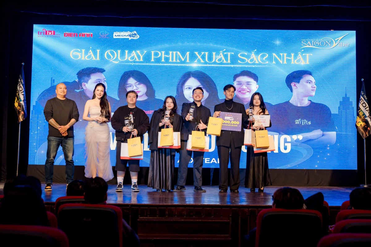 'Vai diễn cuối cùng' lập hat-trick tại Gala Công chiếu và Trao giải Media24h 2025: Mở ra cánh cửa điện ảnh quốc tế