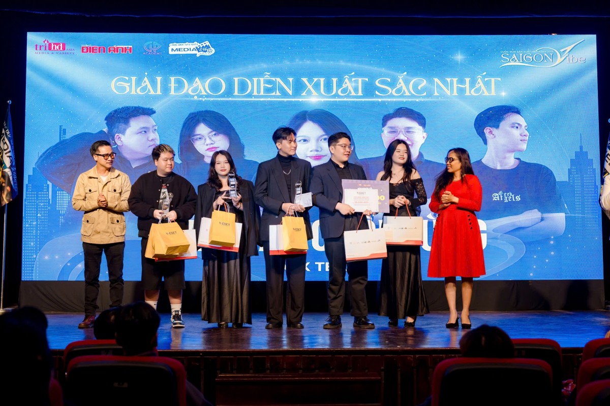'Vai diễn cuối cùng' lập hat-trick tại Gala Công chiếu và Trao giải Media24h 2025: Mở ra cánh cửa điện ảnh quốc tế