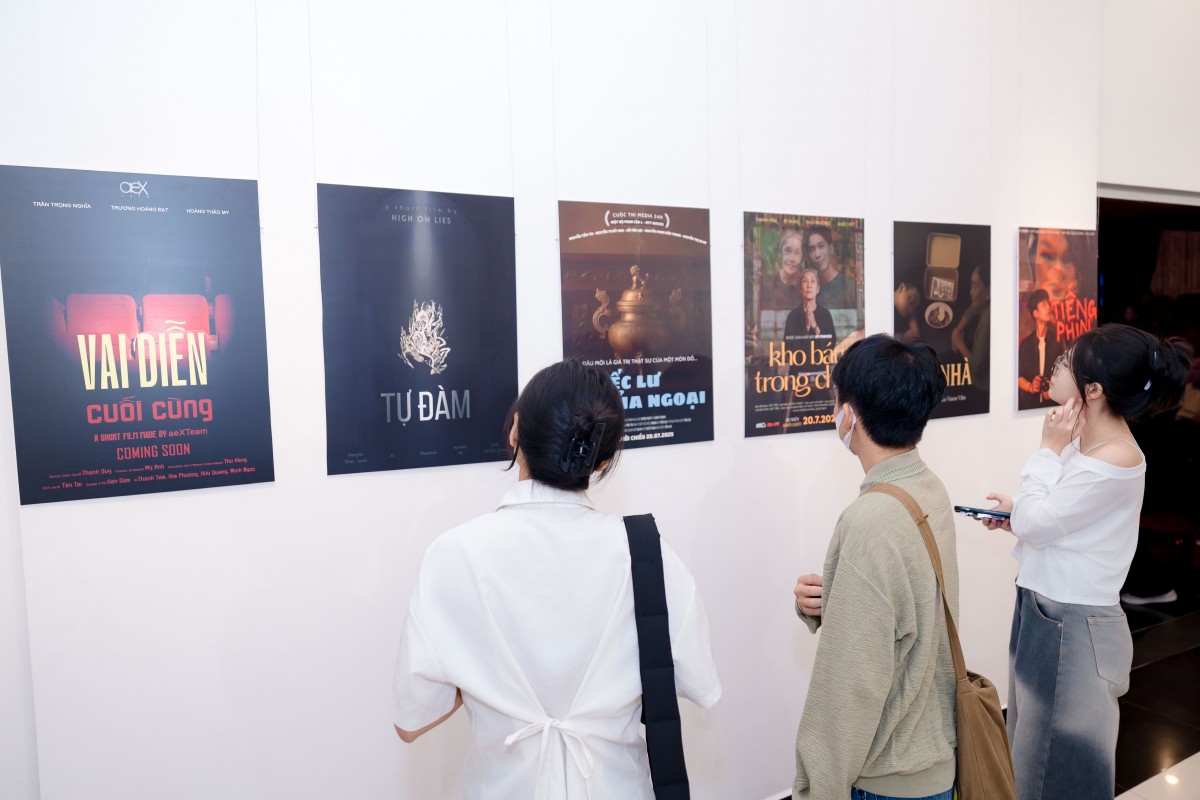 Dàn ban giám khảo và khách mời VIP trên thảm đỏ Gala Media24h 2025