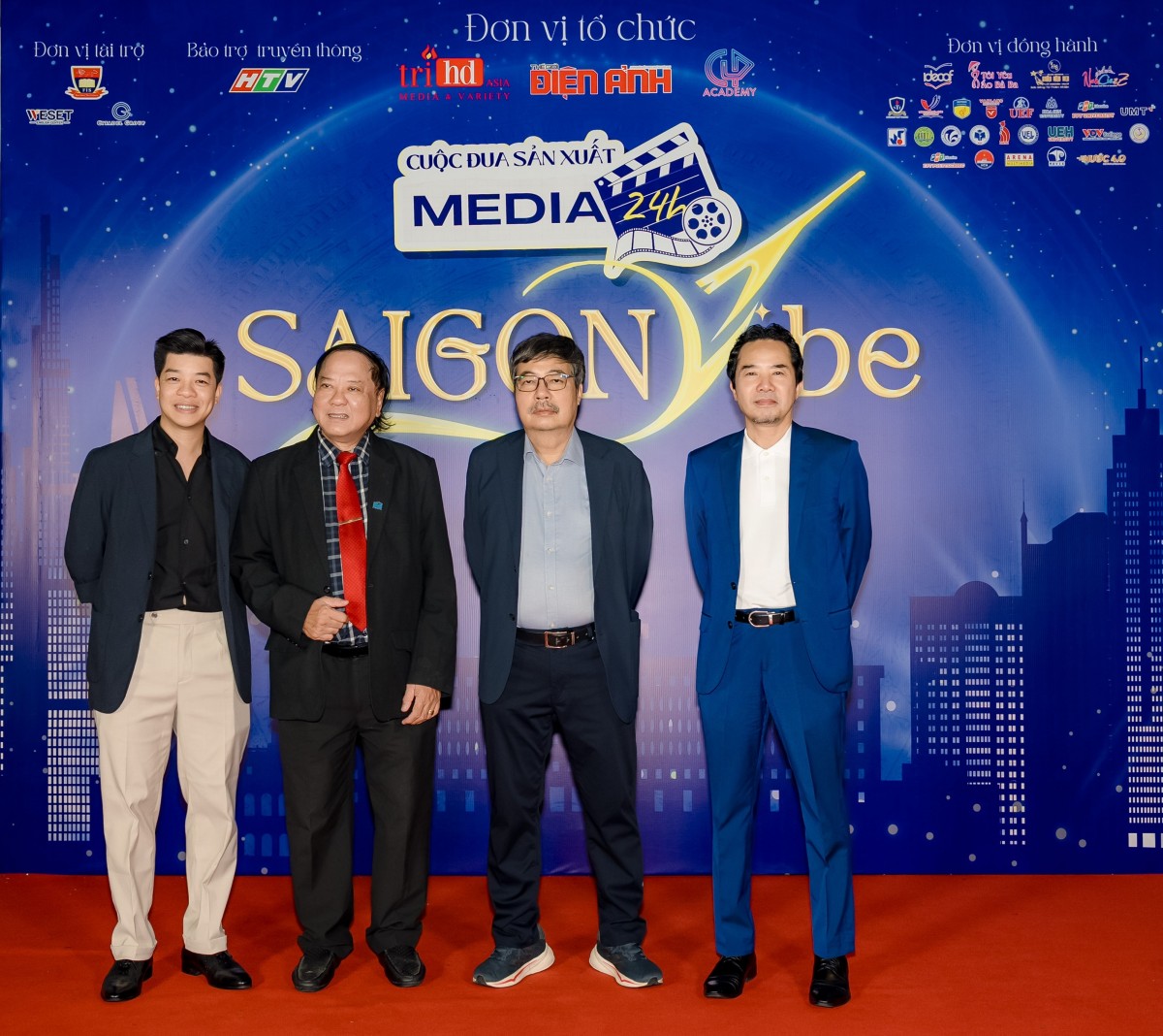 Dàn ban giám khảo và khách mời VIP trên thảm đỏ Gala Media24h 2025