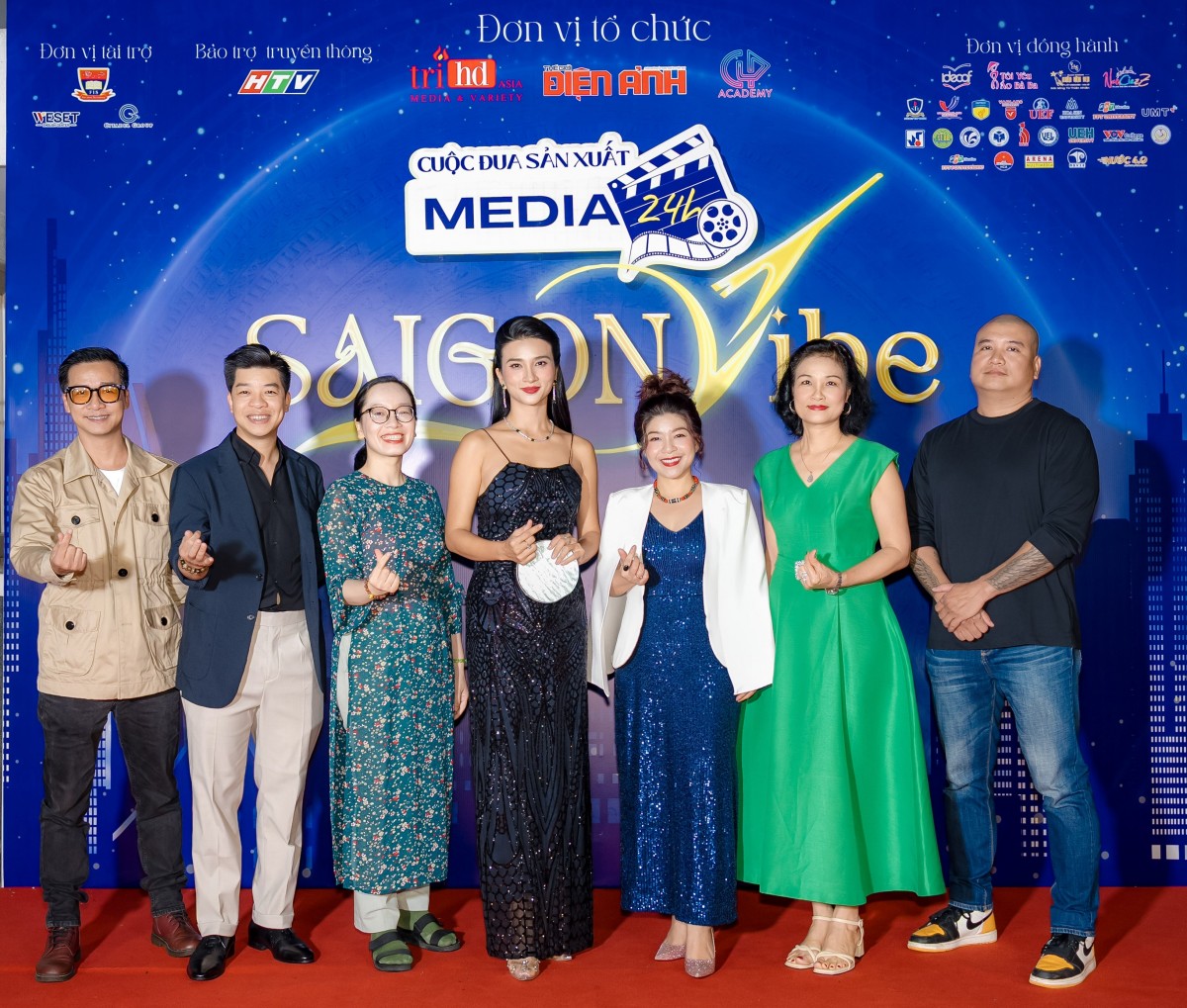Dàn ban giám khảo và khách mời VIP trên thảm đỏ Gala Media24h 2025