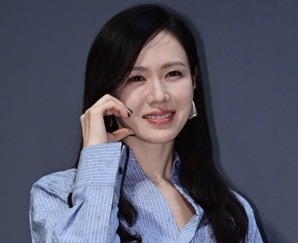 Son Ye Jin đóng chính trong phim Hàn lấy cảm hứng từ Min Hee Jin