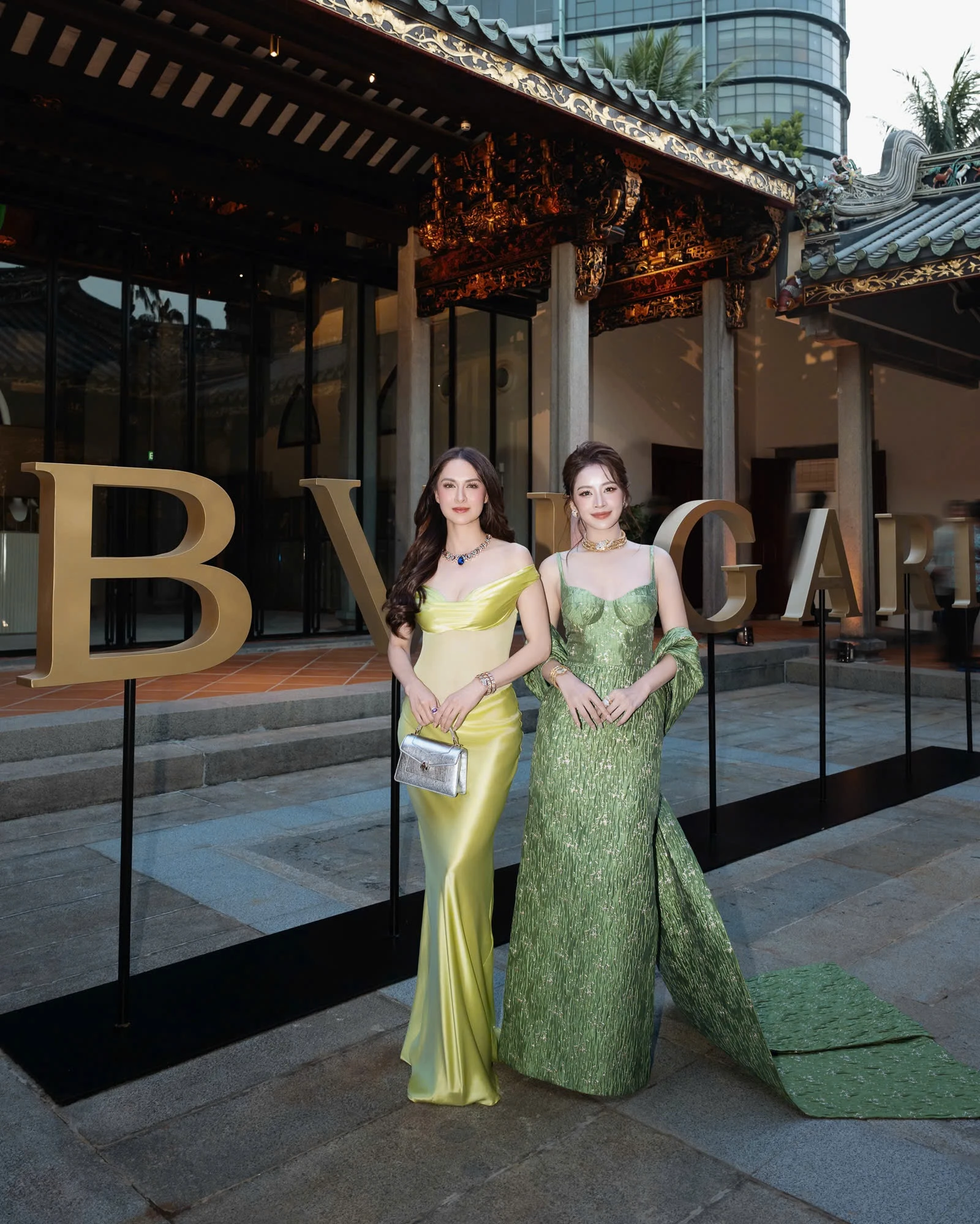 Chi Pu gây bão: Nhan sắc và thần thái 'cân' hết dàn sao Quốc tế