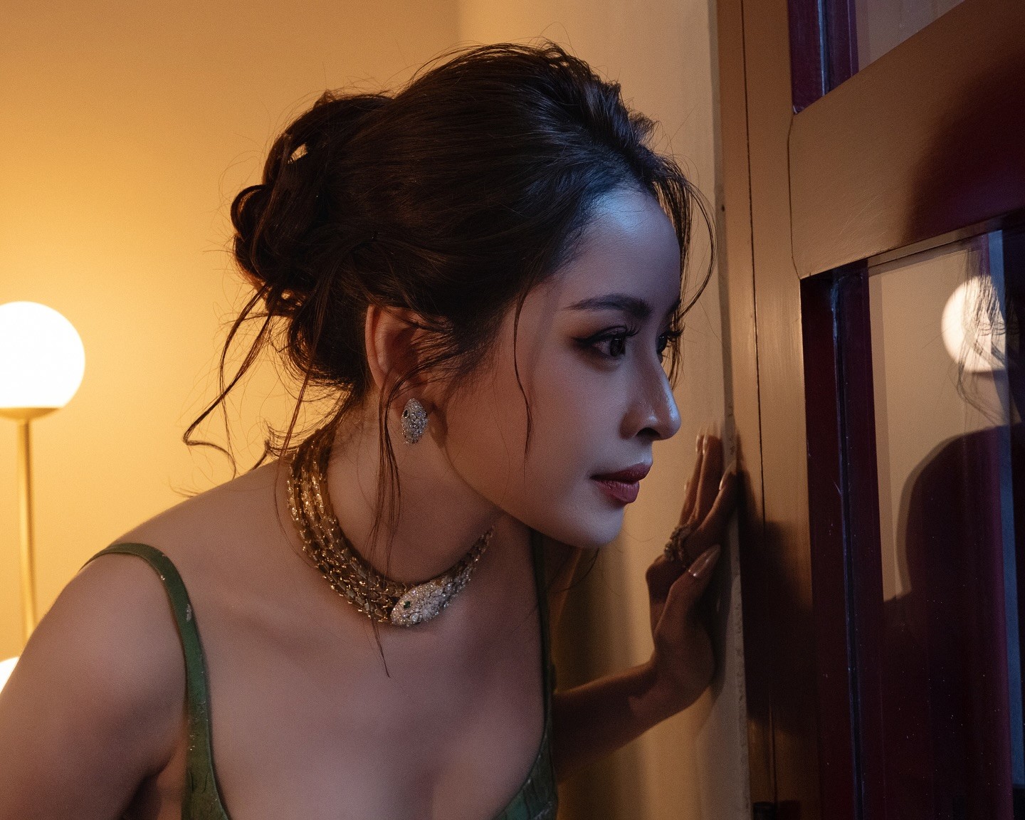 Chi Pu gây bão: Nhan sắc và thần thái 'cân' hết dàn sao Quốc tế