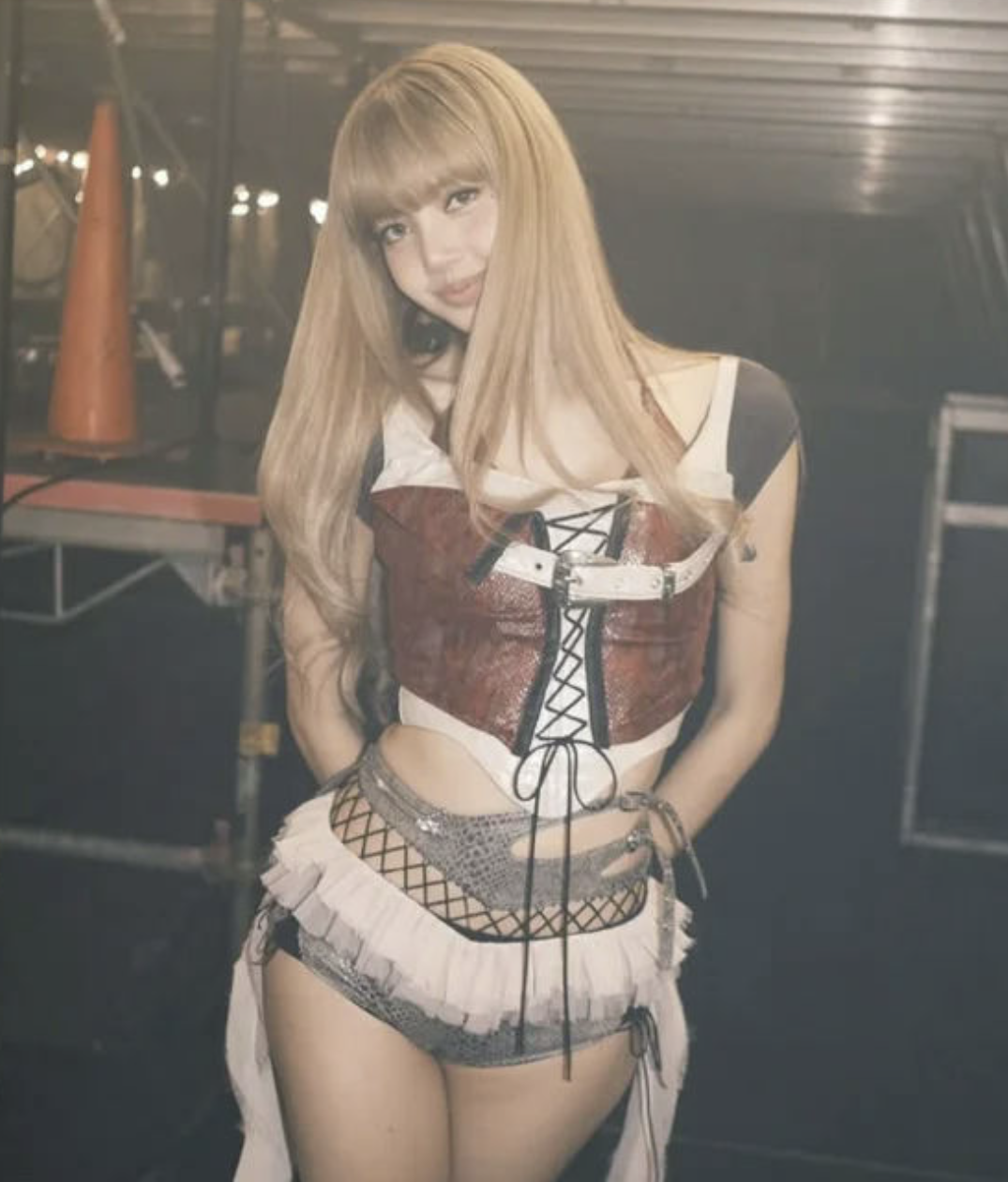 Lisa (BlackPink) gây sốc cực độ tại concert Chicago