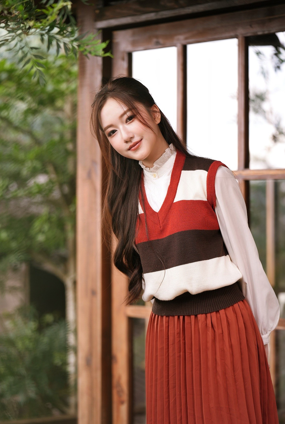 Ca sĩ Gen Z Thoại Nghi 'chạy deadline' MV mới giữa lịch trình lưu diễn quốc tế