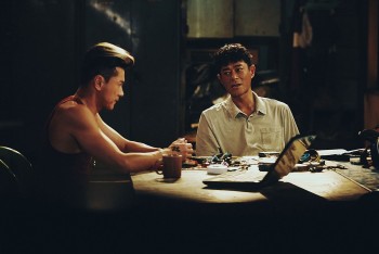 Cổ Thiên Lạc trở lại với vai thám tử u uất: Phim mới khiến khán giả vừa sợ, vừa thương