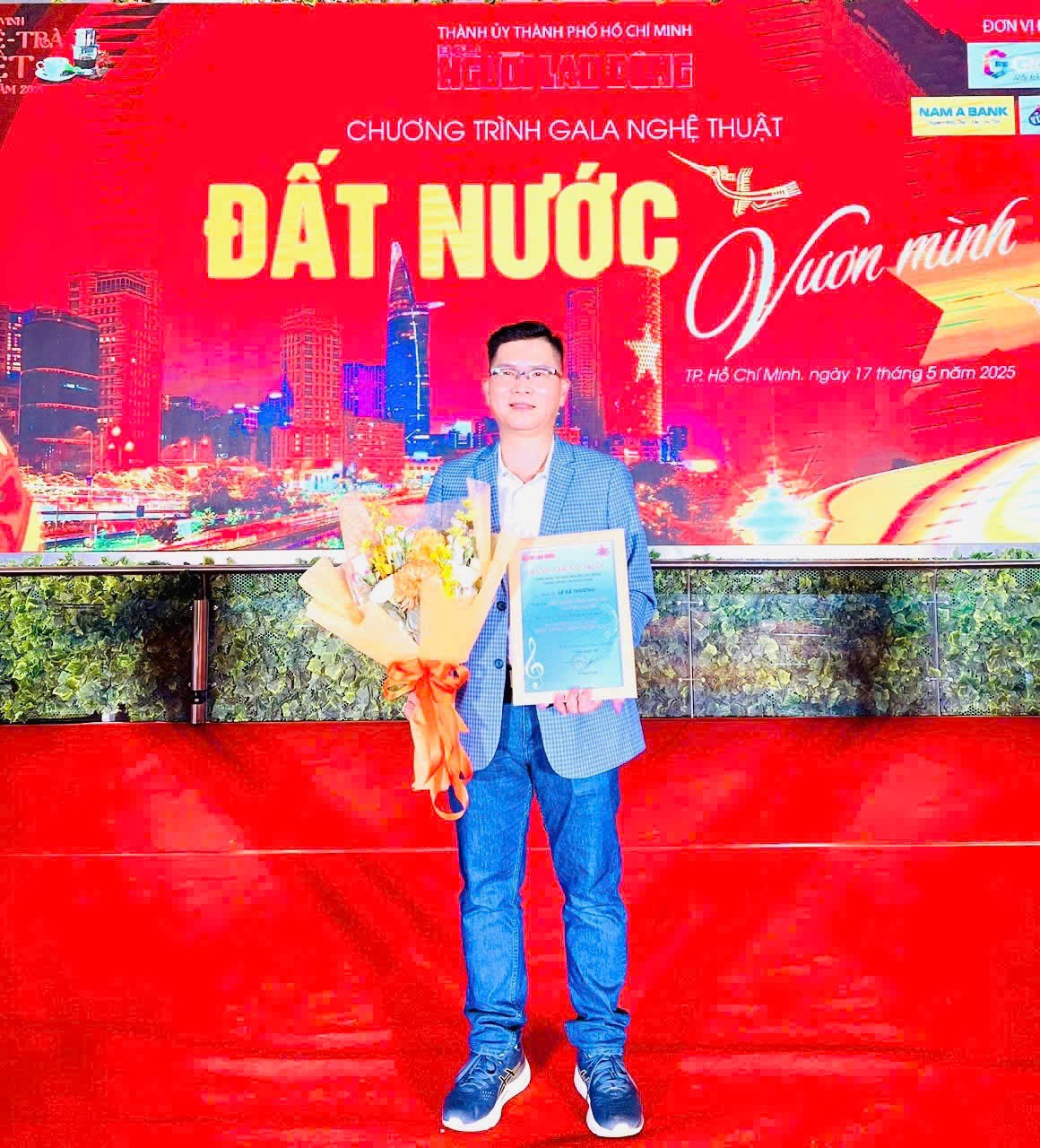 Ca sĩ Huỳnh Lợi, Hồng Mơ thăng hoa cùng hai ca khúc thấm đẫm lòng biết ơn của nhạc sĩ Lê Bá Thường nhân kỷ niệm Ngày Thương binh Liệt sĩ 27/7