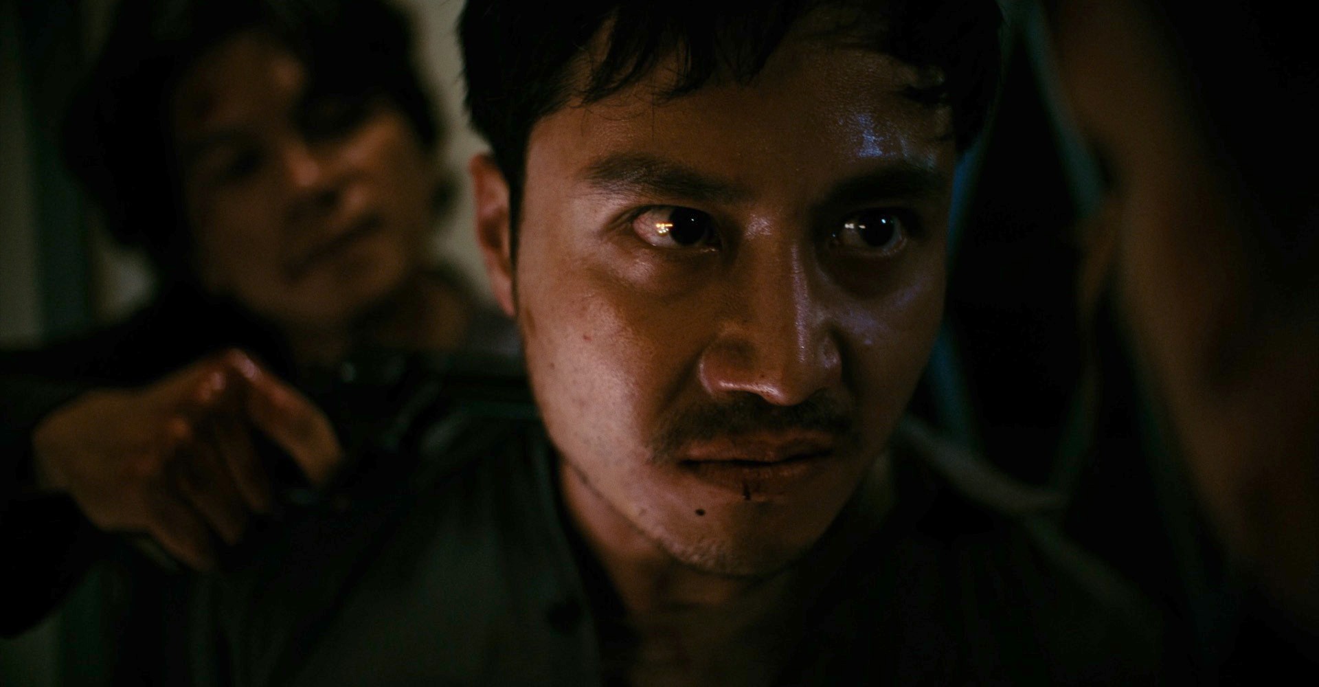 'Tử chiến trên không': Phim Việt đầu tiên lấy đề tài không tặc tung teaser chính thức đầy căng thẳng giữa cái thiện và cái ác