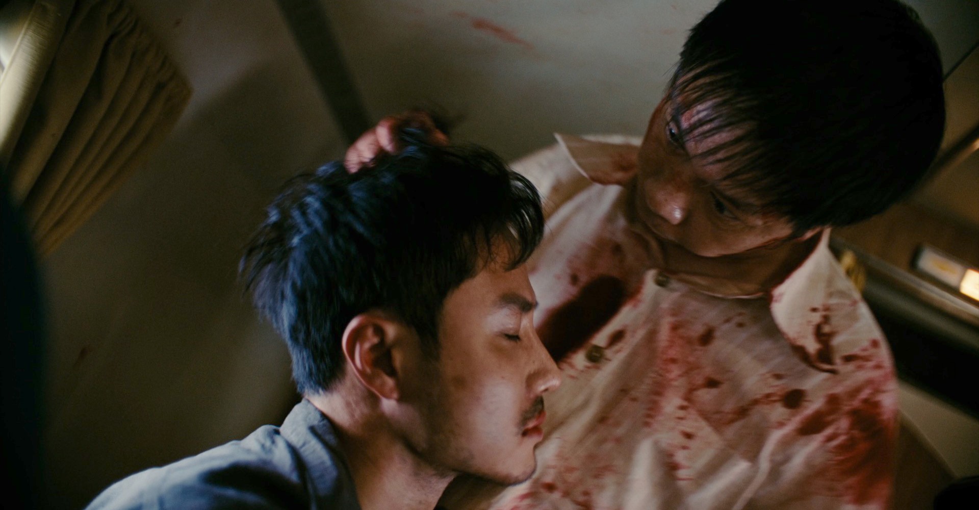 'Tử chiến trên không': Phim Việt đầu tiên lấy đề tài không tặc tung teaser chính thức đầy căng thẳng giữa cái thiện và cái ác