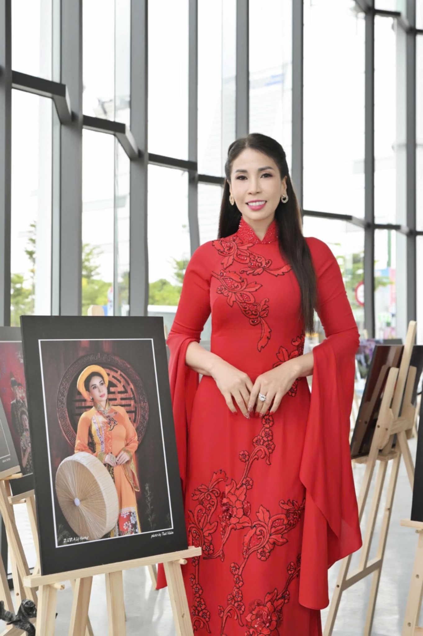 Lý Hương hội ngộ nhiếp ảnh gia Thái Nhàn