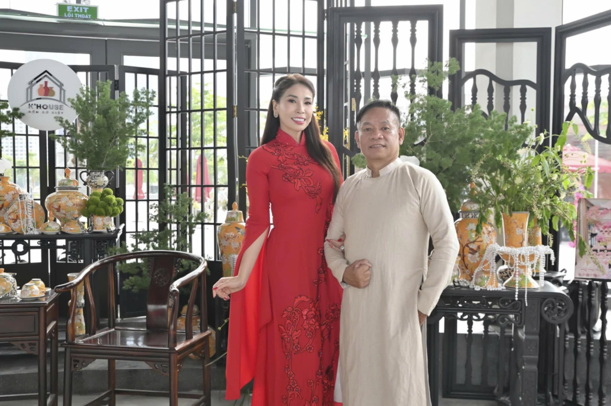 Lý Hương hội ngộ nhiếp ảnh gia Thái Nhàn