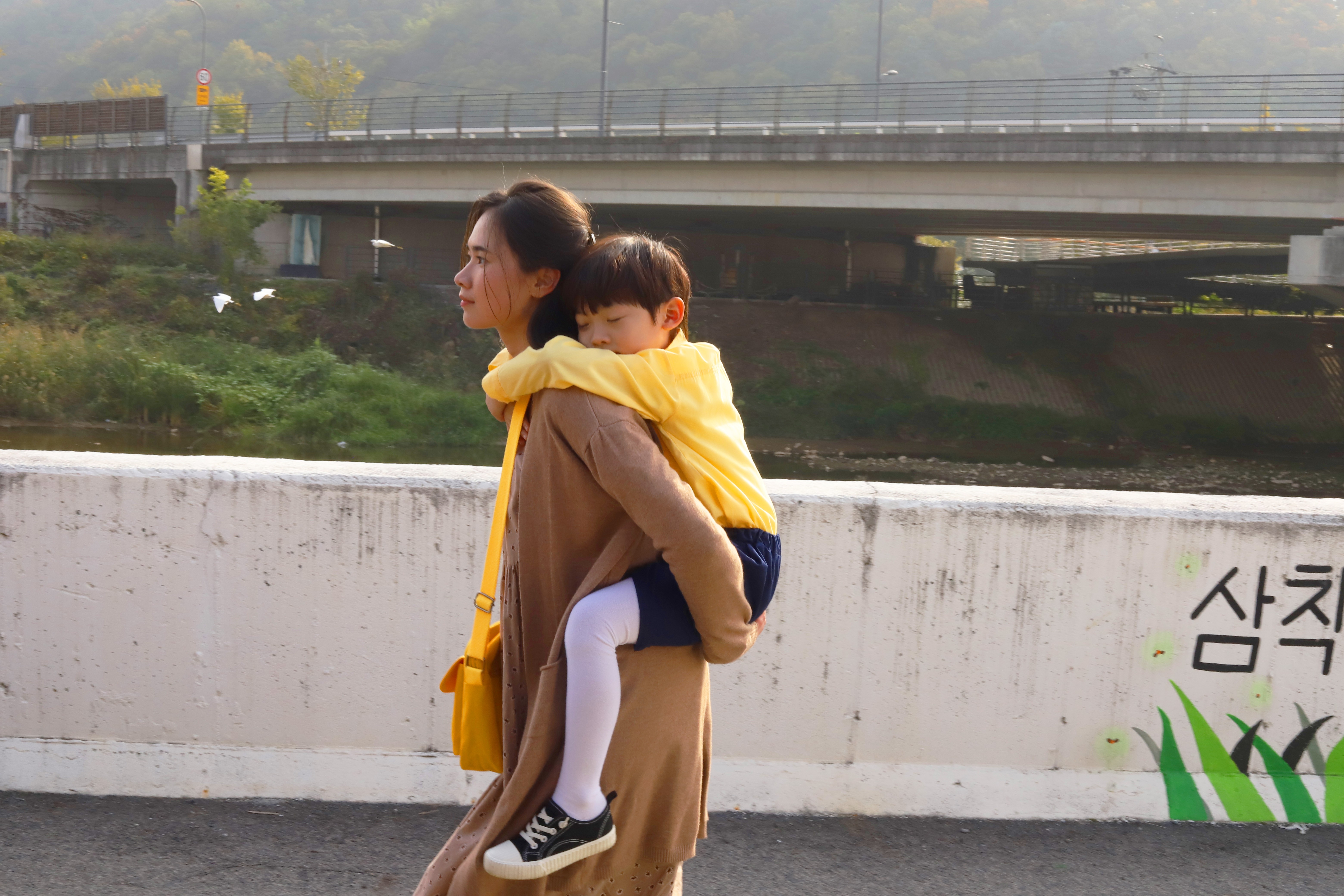 Nhạc sĩ Hàn Quốc sáng tác OST 'Mang mẹ đi bỏ': Diễn xuất của Hồng Đào và Tuấn Trần khiến âm nhạc của tôi thêm trọn vẹn!