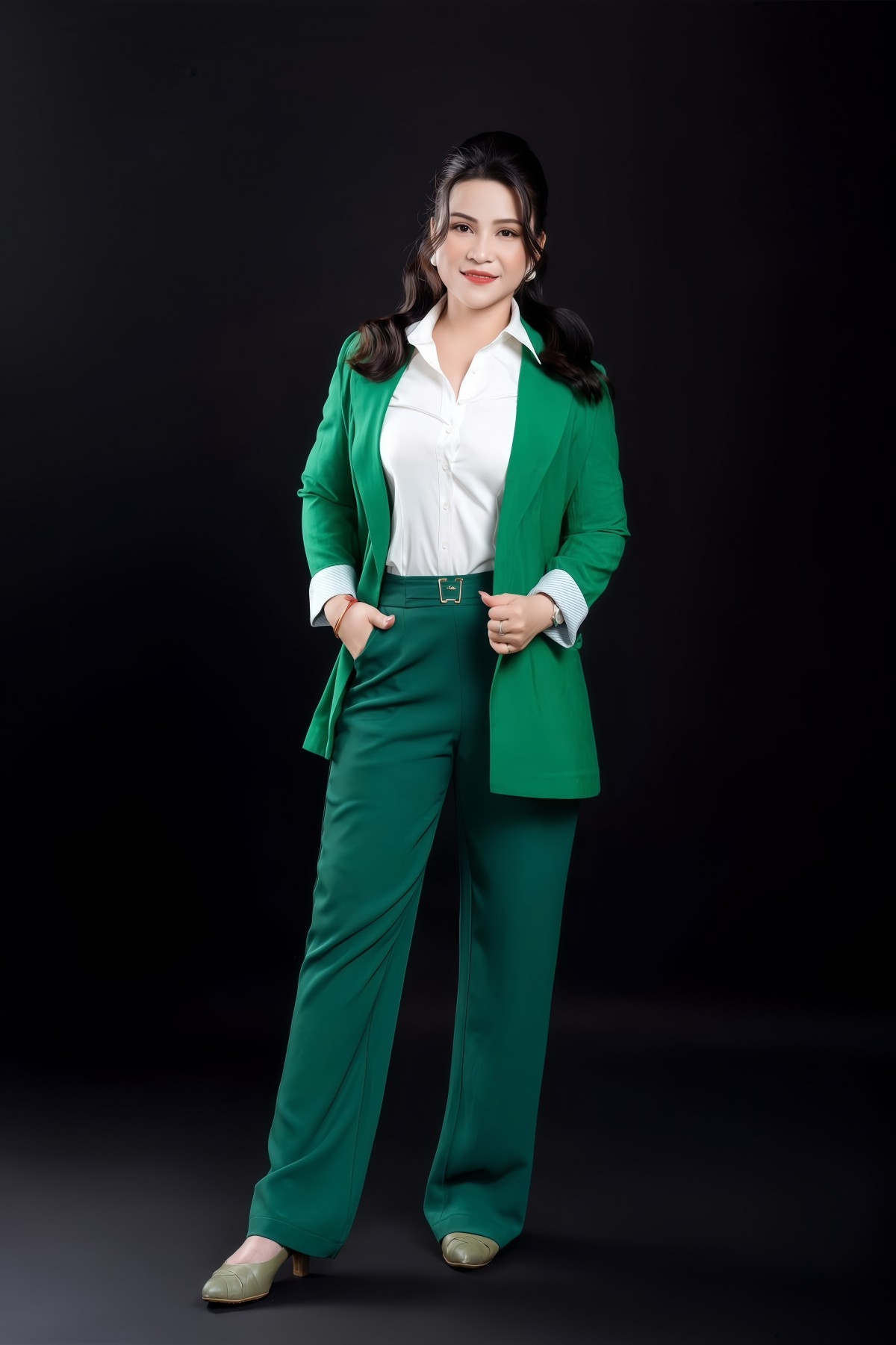 Hoàng Ngọc Tiệp: 'Để tồn tại trong showbiz, tôi vừa 'thép' nhưng cũng có trái tim nhạy cảm với nghệ thuật!'