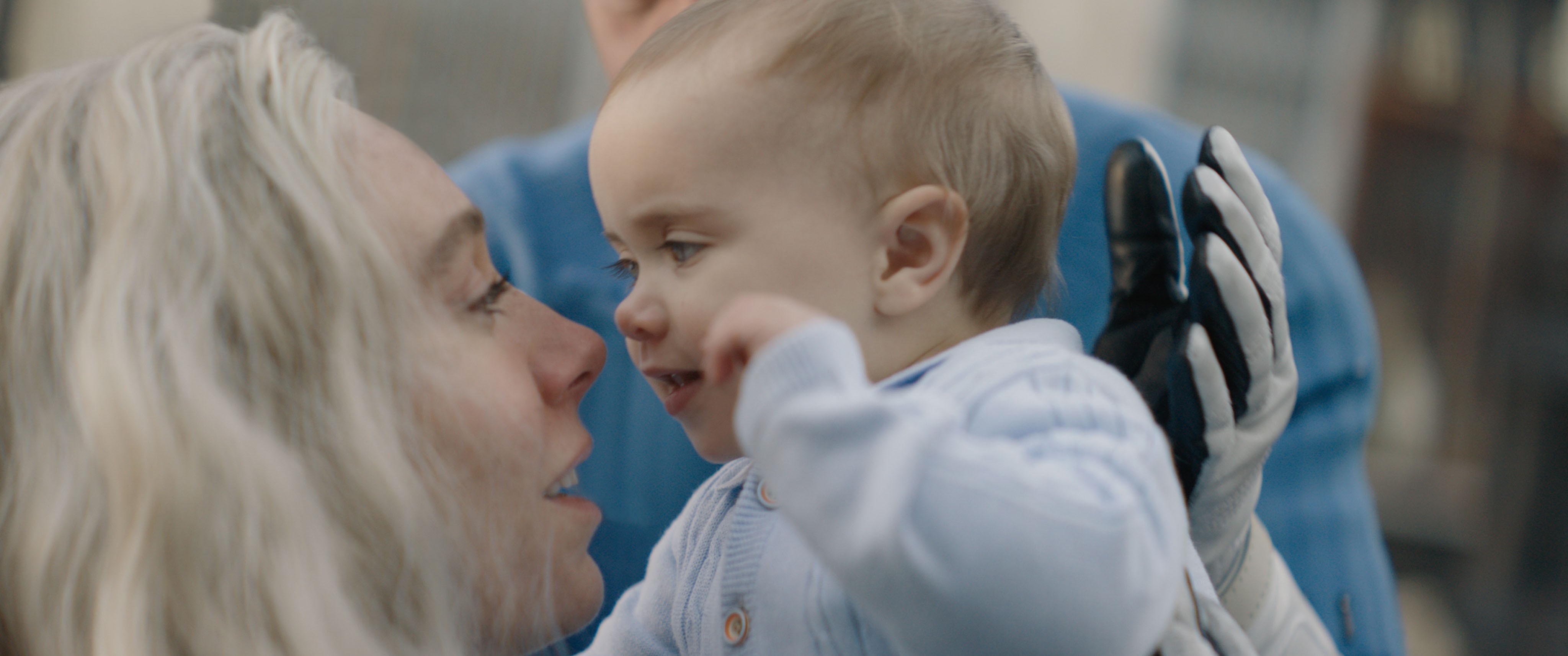 'The Fantastic Four: First Steps': Bom tấn hoành tráng, cảm xúc, kỳ vĩ và mới lạ của Marvel