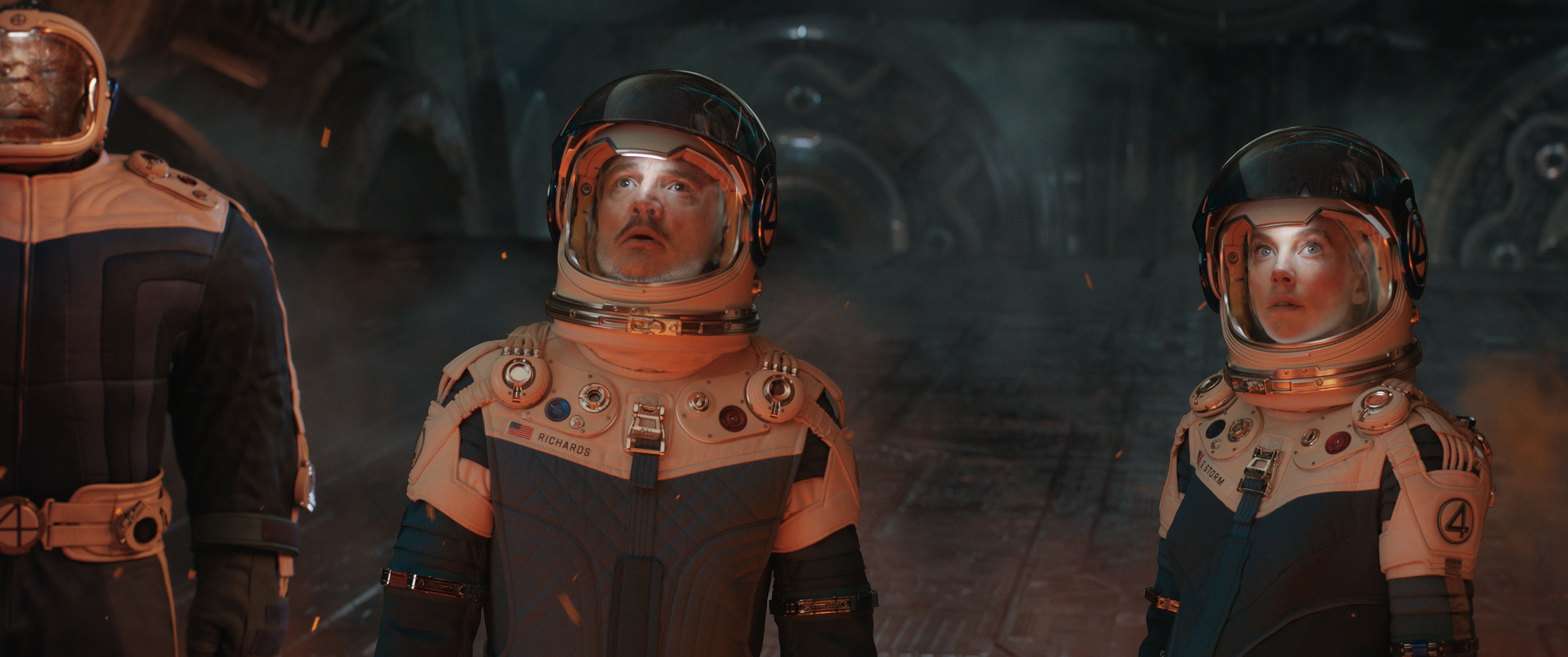 'The Fantastic Four: First Steps': Bom tấn hoành tráng, cảm xúc, kỳ vĩ và mới lạ của Marvel