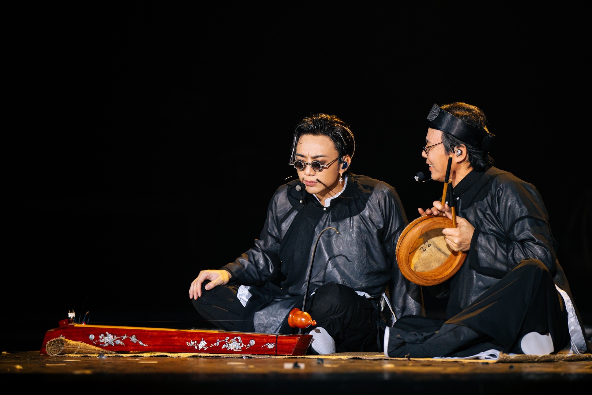 Soobin Hoàng Sơn gây bão mạng: Tiết lộ về tình cảm cha con sâu sắc với NSND Huỳnh Tú Soobin Hoàng Sơn gây bão mạng: Tiết lộ về tình cảm cha con sâu sắc với NSND Huỳnh Tú