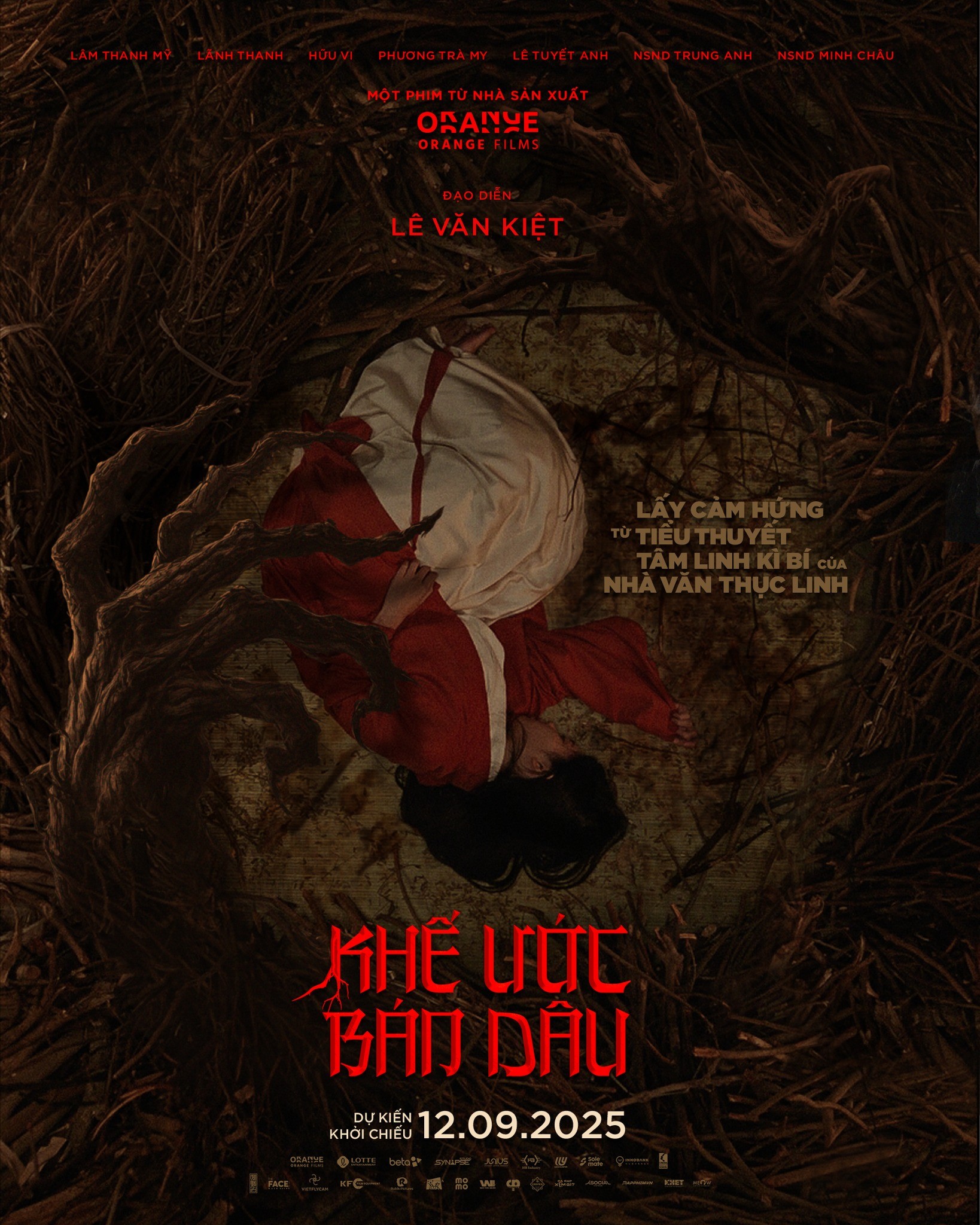 NSND Trung Anh gây bất ngờ khi đóng phim kinh dị 'Khế ước bán dâu' của đạo diễn Lê Văn Kiệt