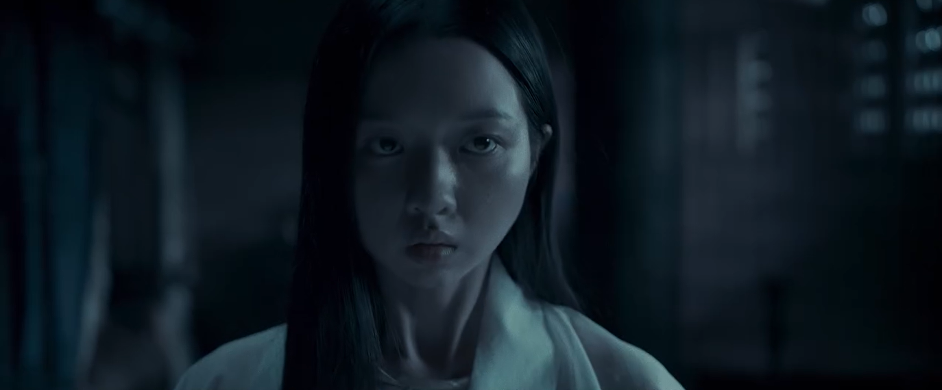 NSND Trung Anh gây bất ngờ khi đóng phim kinh dị 'Khế ước bán dâu' của đạo diễn Lê Văn Kiệt