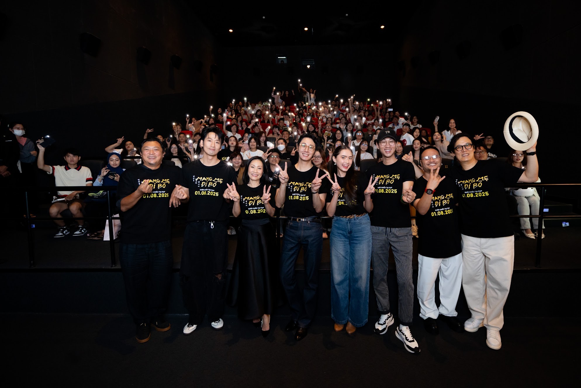 'Mang mẹ đi bỏ' chiếm lĩnh Top 1 phòng vé trong 3 ngày liên tiếp, thu 22 tỷ đồng trước ngày khởi chiếu chính thức