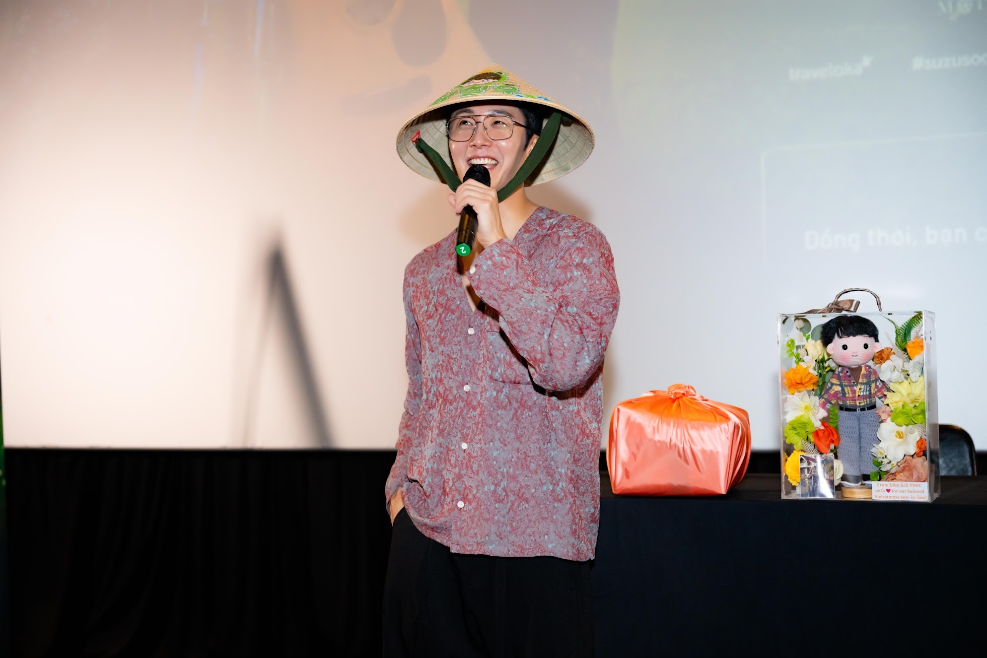 'Mang mẹ đi bỏ' chiếm lĩnh Top 1 phòng vé trong 3 ngày liên tiếp, thu 22 tỷ đồng trước ngày khởi chiếu chính thức