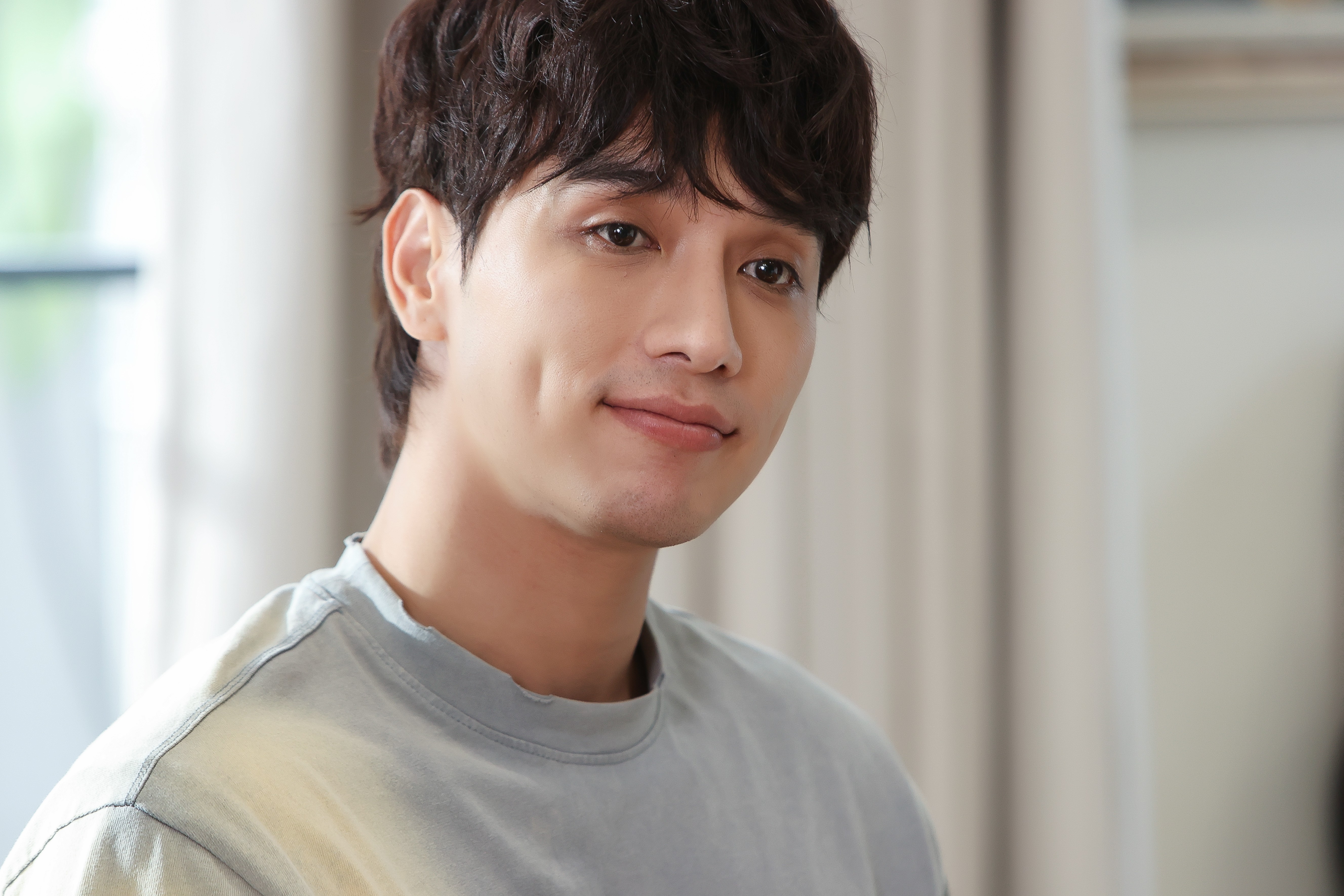 Đạo diễn Vũ Thành Vinh mất ngủ vì cảnh quay dưới nước cực nguy hiểm trong phim 'Chị ngã em nâng'