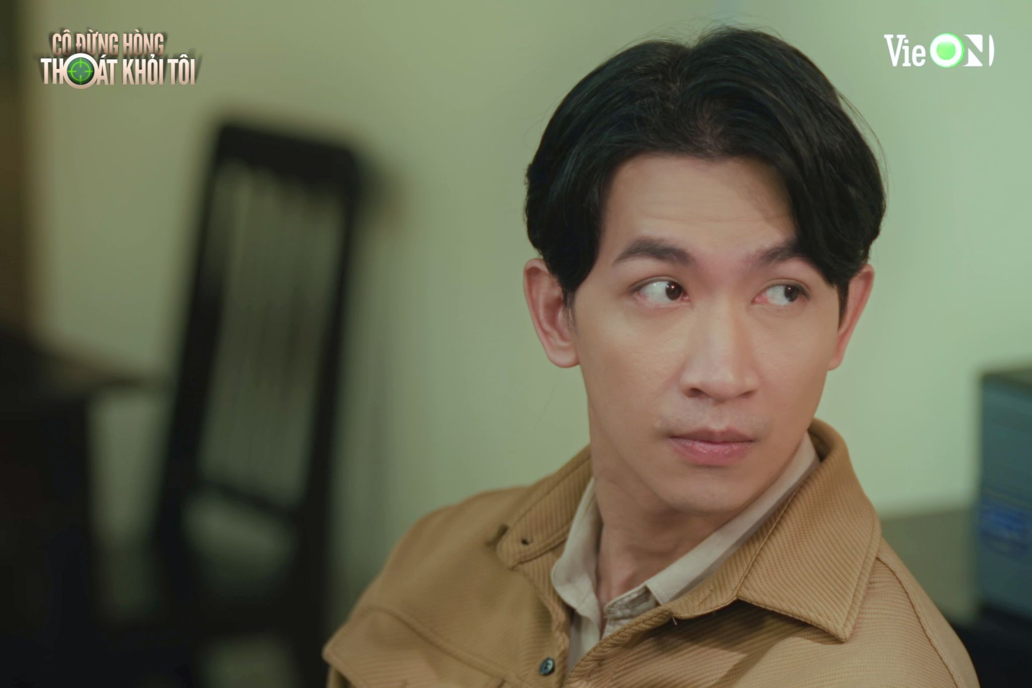 Otis ăn hơn 10 cú tát của Á hậu Thủy Tiên khi quay cảnh ân ái trong 'Cô đừng hòng thoát khỏi tôi'