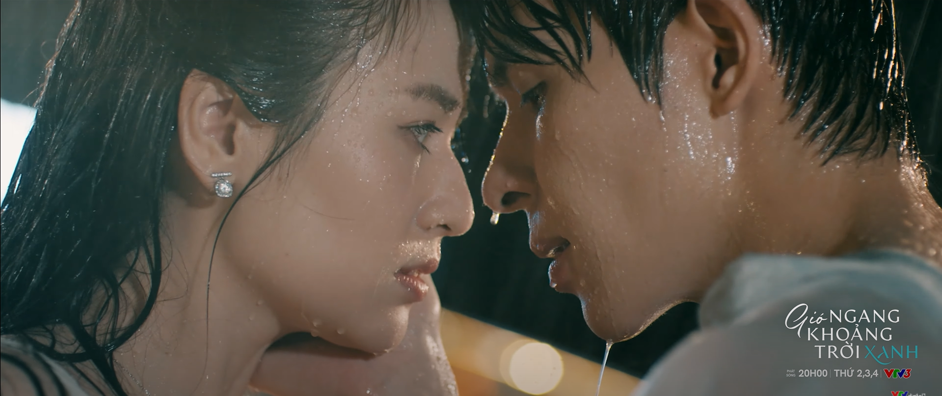 'Gió ngang khoảng trời xanh': Lý do cặp đôi Việt Hoa - Denis Đặng lại được mong chờ bùng nổ?