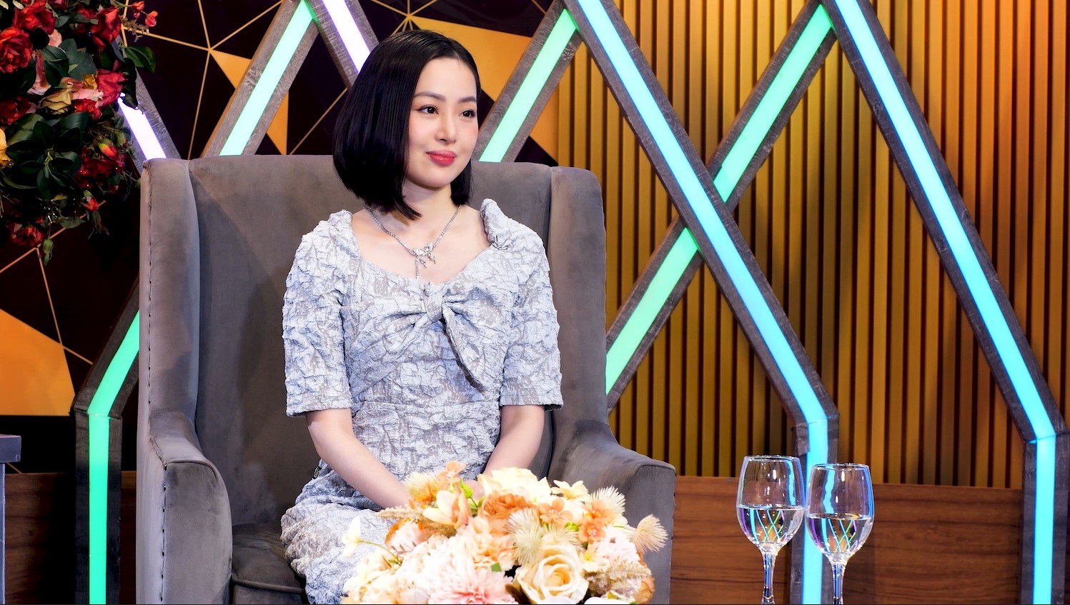 Ca sĩ - diễn viên Phan Như Thùy và hành trình 'liều mình' để chạm đến nghệ thuật