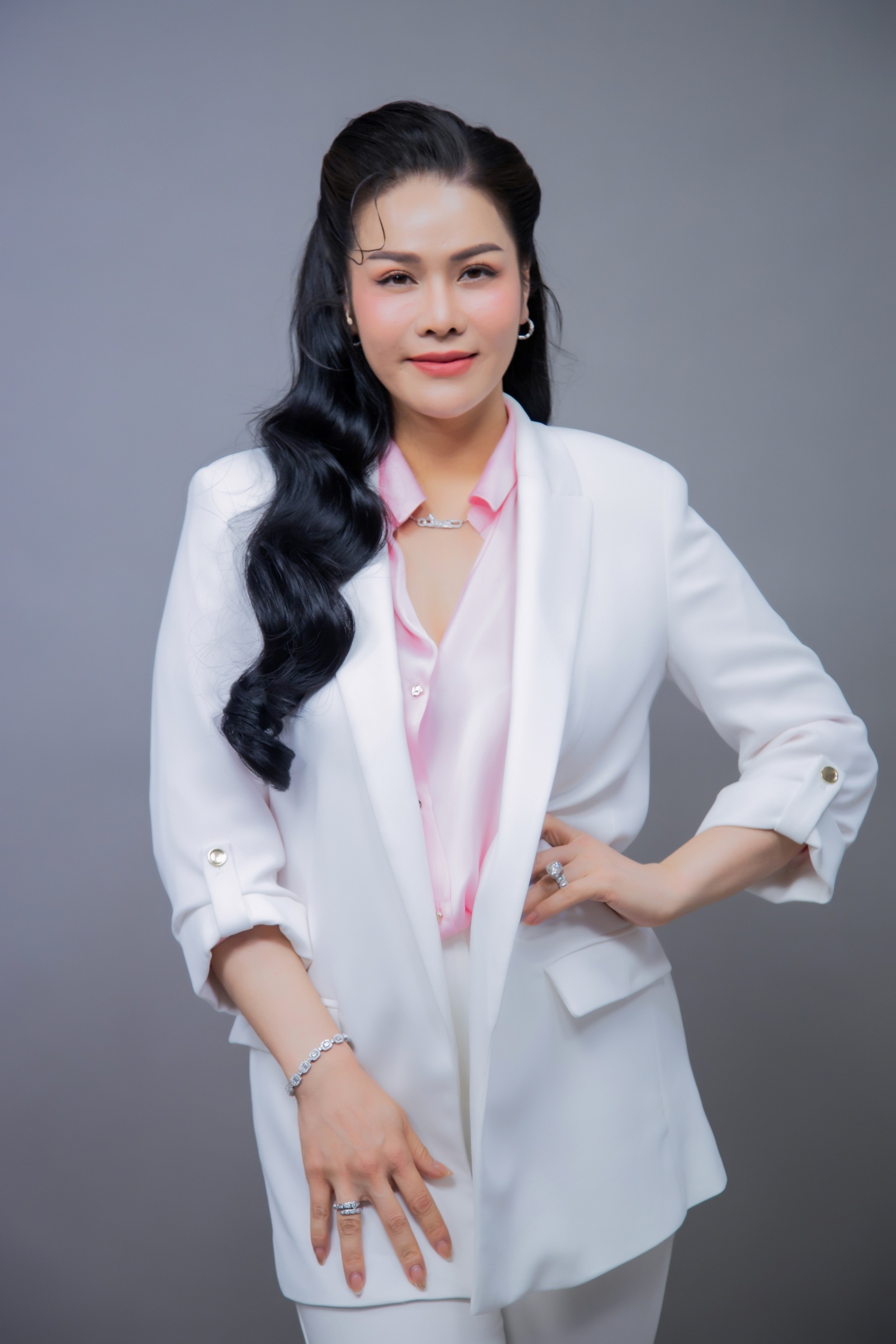 'Biến hóa bất ngờ': Nhật Kim Anh tiết lộ có thể giả giọng… Minh Tuyết, Cẩm Ly, Quốc Đại!