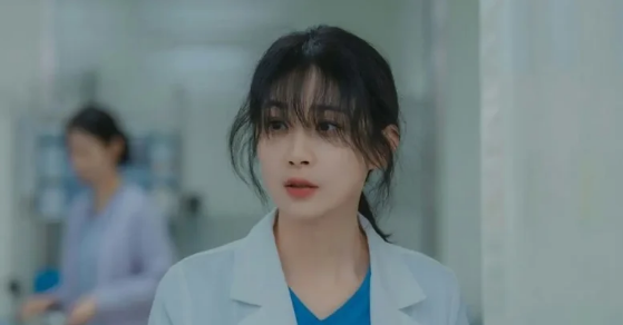 'Mary Kills People' thống trị BXH, trở thành phim Hàn 'phải xem' trong tháng 8