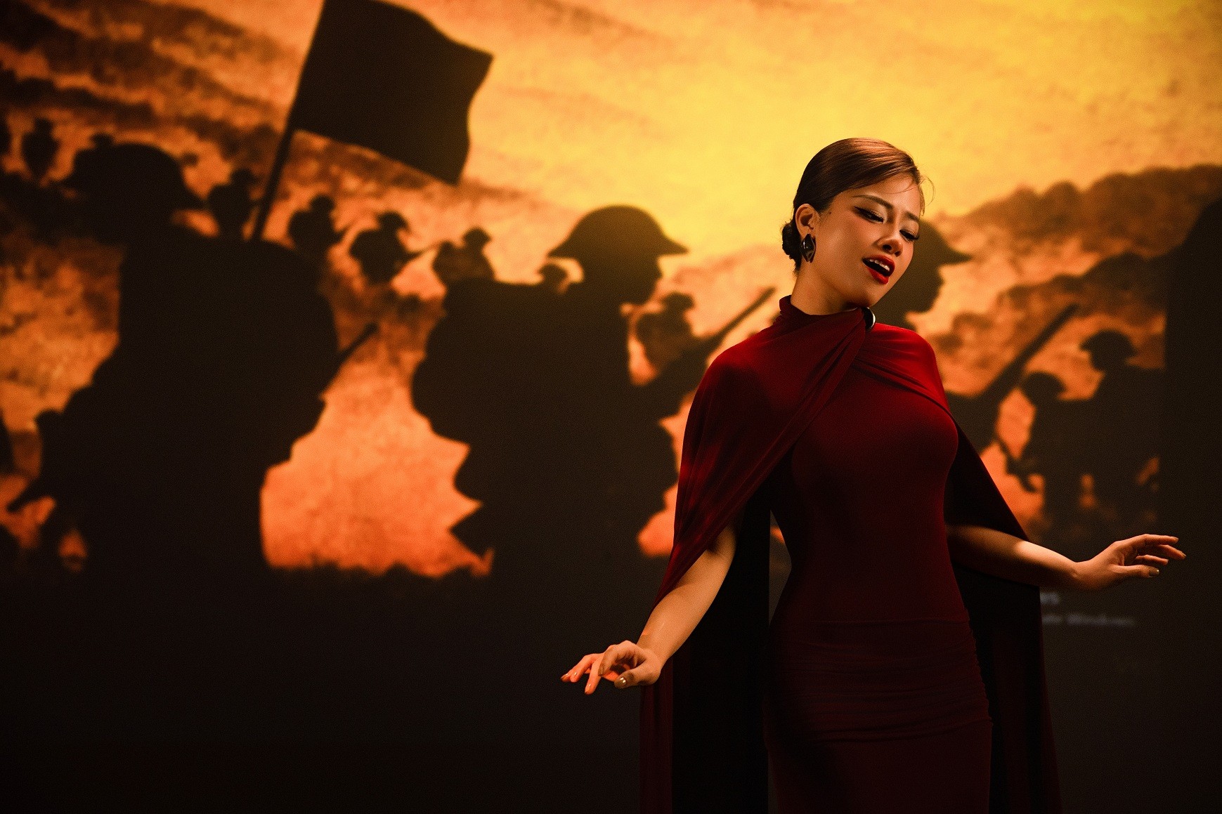 MV 'Kiếp sau vẫn là người Việt Nam' vừa ra mắt đã lên Top 1 các bảng xếp hạng