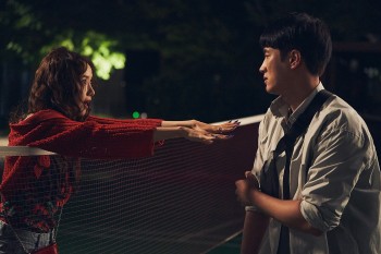 YoonA tái xuất màn ảnh rộng với vai diễn 'điên' nhất sự nghiệp!