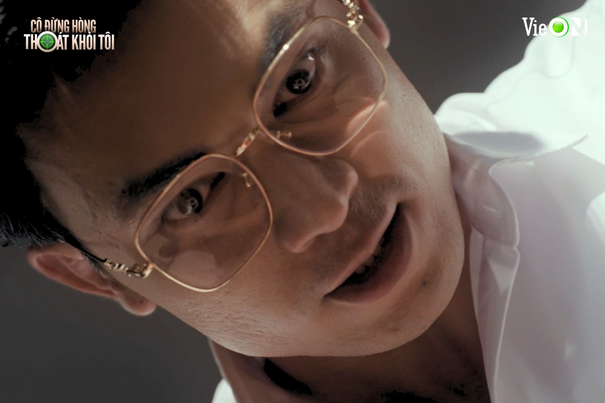 'Cô đừng hòng thoát khỏi tôi': Quay cảnh bị bạo hành suốt 4 ngày, Lan Thy sang chấn đến mức bỏ ăn bỏ uống