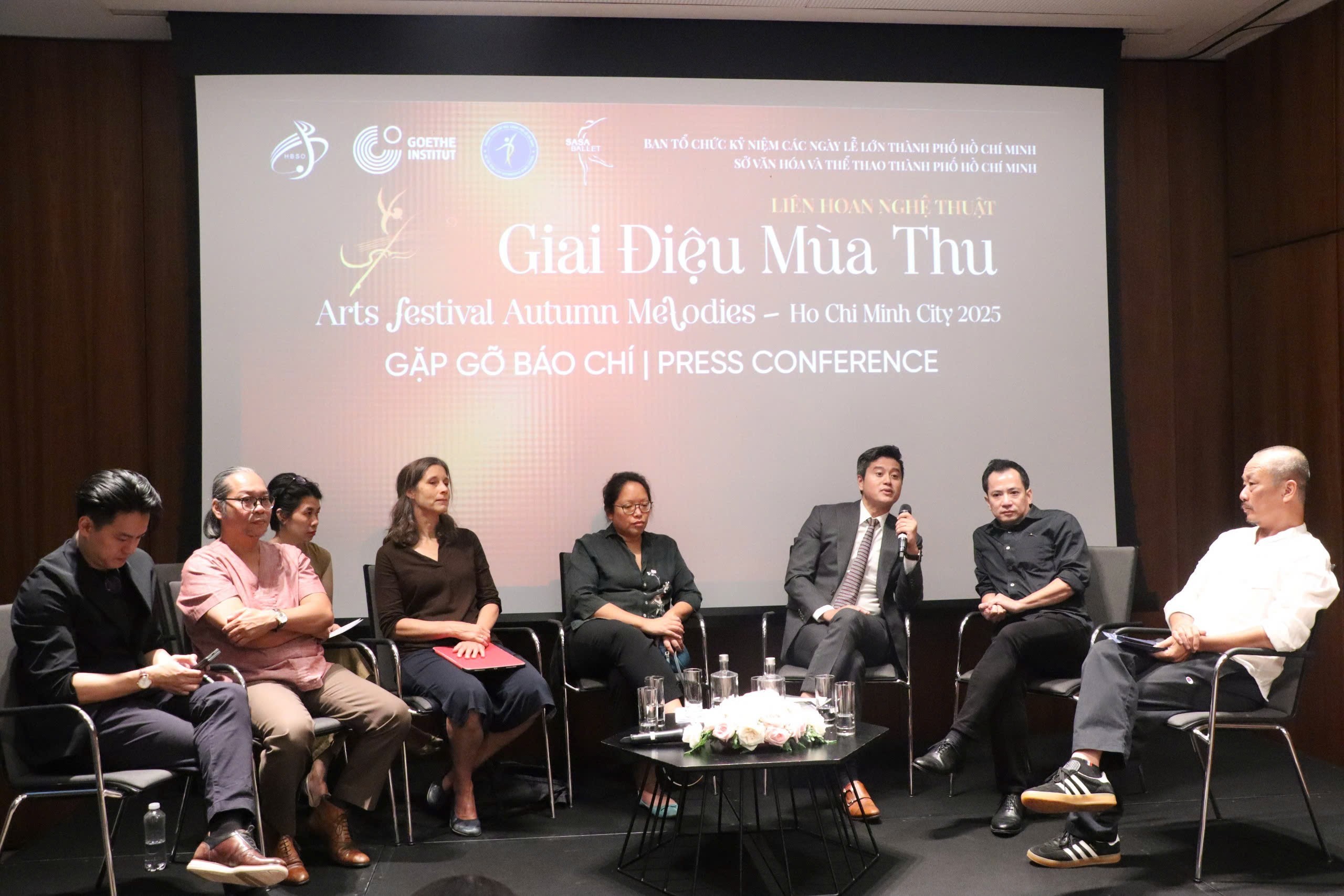 Hơn 200 nghệ sĩ tên tuổi Việt Nam và quốc tế sẽ tham gia Liên hoan nghệ thuật 'Giai điệu mùa thu' lần thứ 14-2025 tại TP. HCM