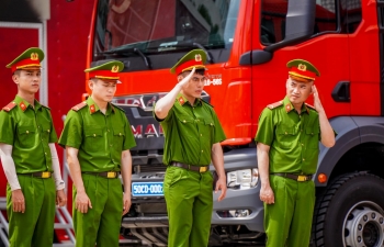 'Anh cả' Tiến Luật nói về tình huống nghẹt thở, vượt qua nỗi sợ độ cao trong 'Chiến sĩ quả cảm'