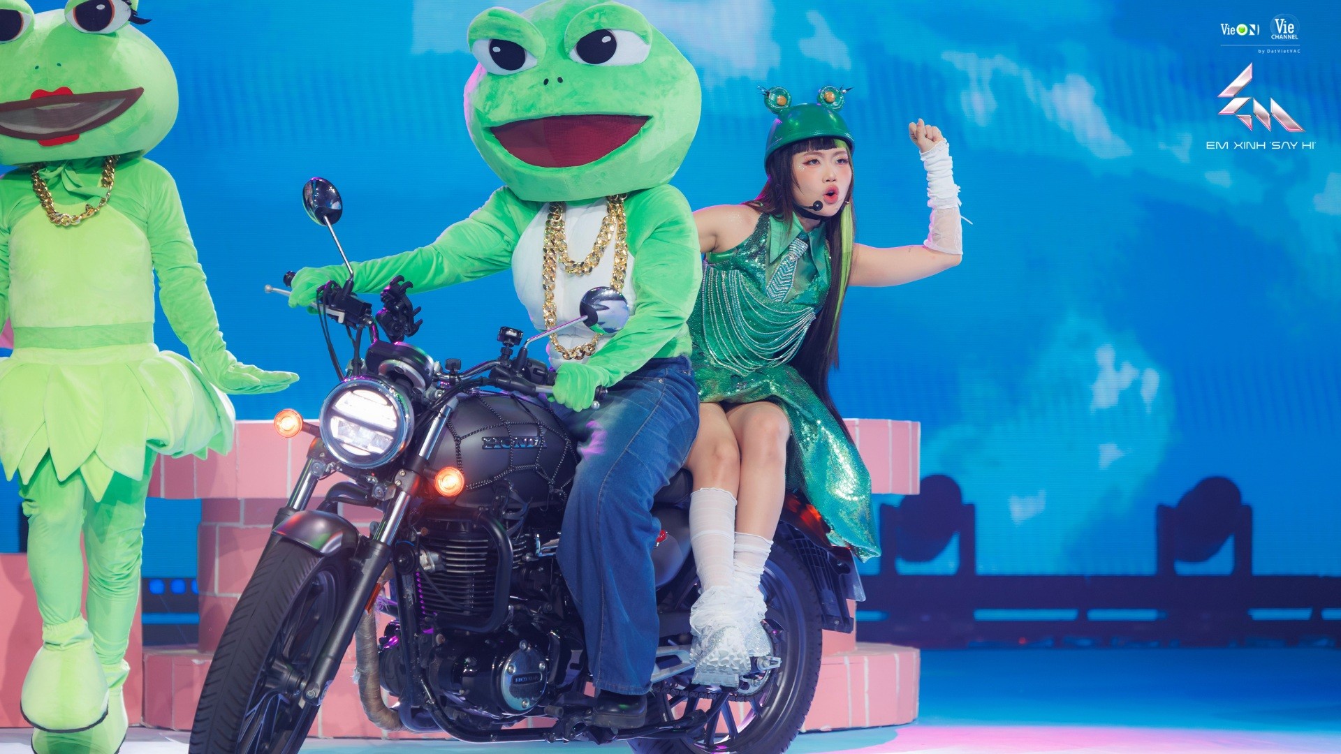 'Em xinh 'Say Hi' tập 12: Chung kết 1 khai màn với 8 tiết mục solo đầy cảm xúc