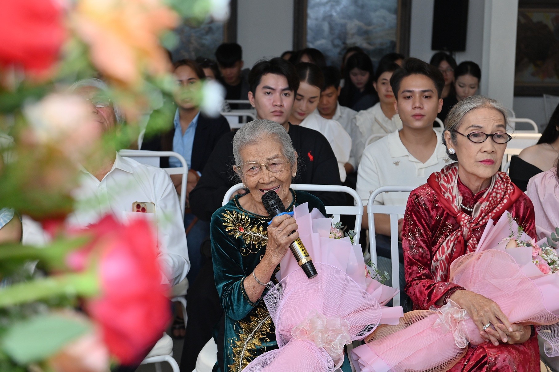 Á quân Khánh An có đến 2 bà mẹ trong MV 'Tìm mẹ trong mơ': NSƯT Phi Điểu và nghệ sĩ Thanh Hiền