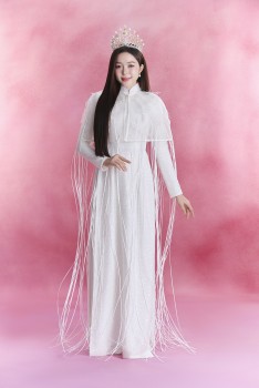 Hưởng ứng lễ Quốc khánh 2/9, Hoa hậu Kiều Duy diện áo dài trắng trong bộ hình đầu tiên gửi 'Miss International'