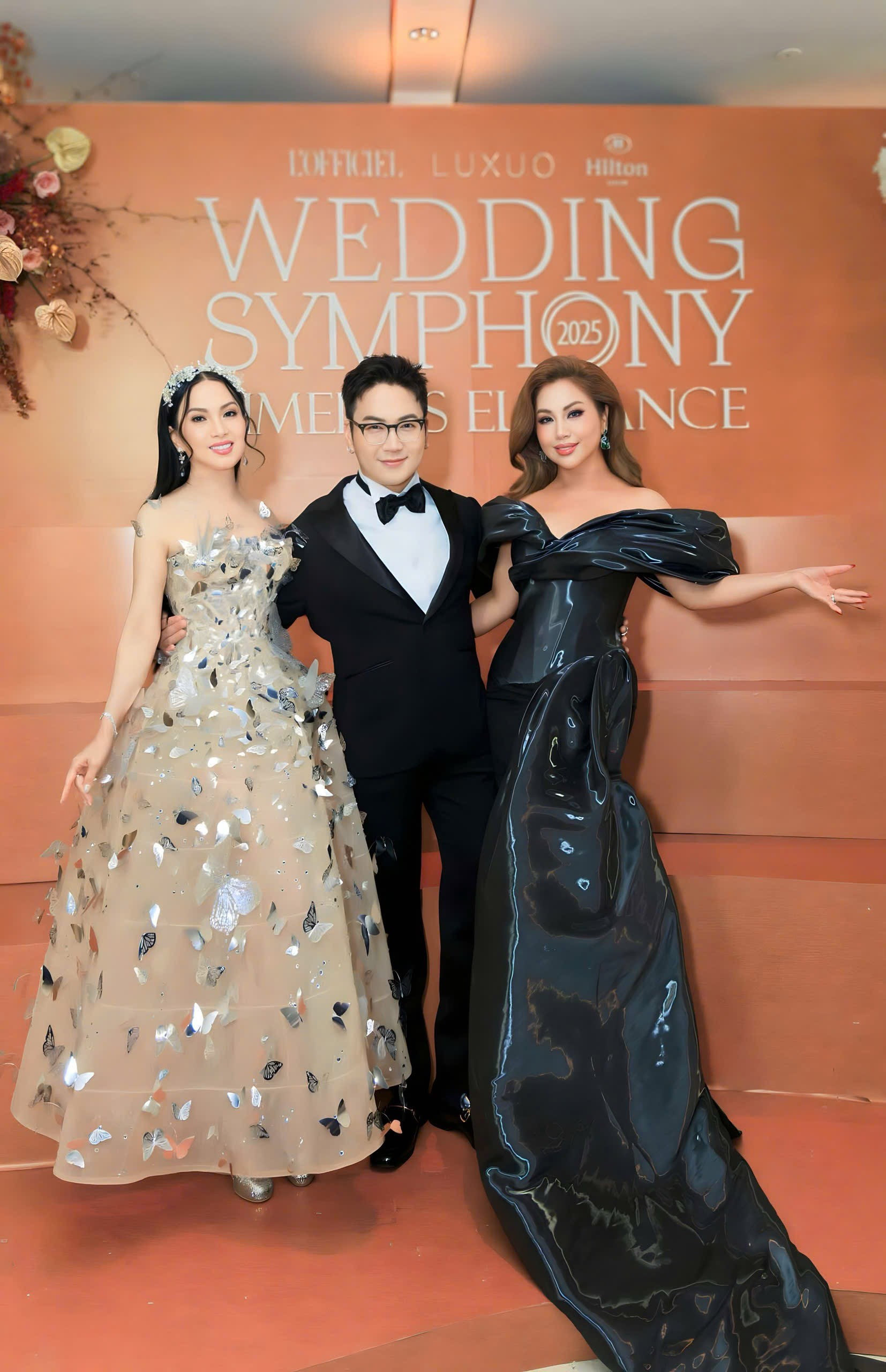 Ca sĩ Hà Phương rạng rỡ sánh đôi cùng Minh Tuyết, chiếm trọn spotlight thời trang của nhà thiết kế Chung Thanh Phong